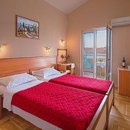 Guest House Harmonia 부드바 외부 사진