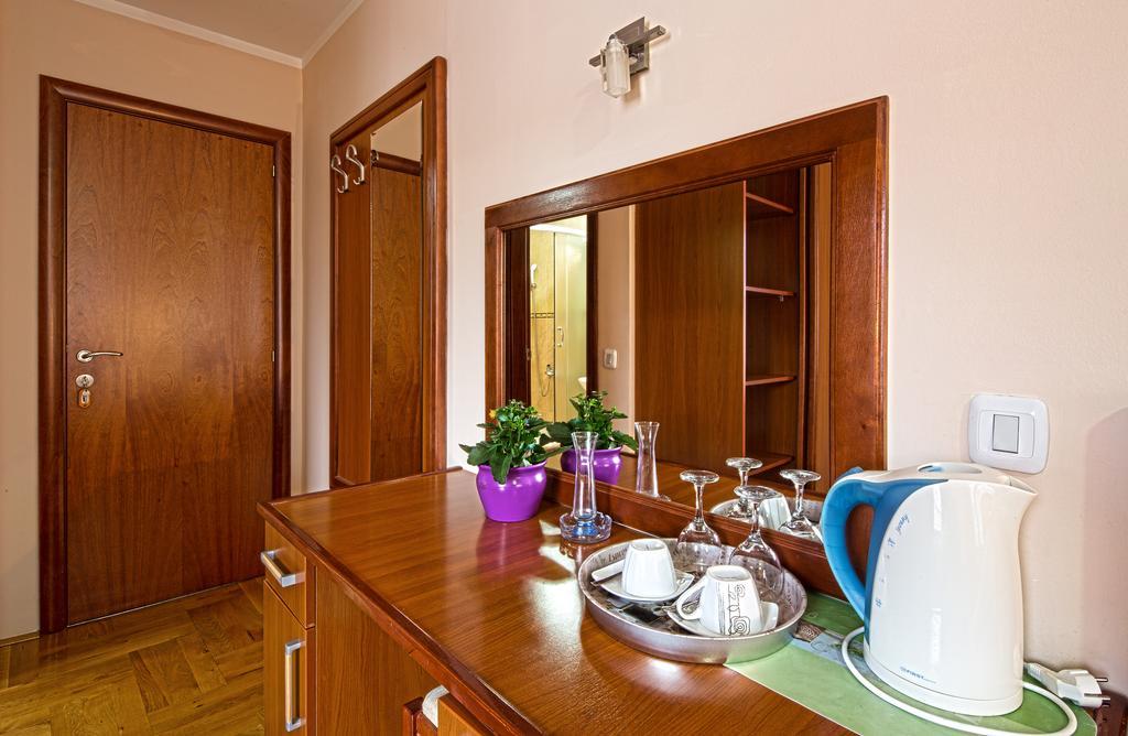 Guest House Harmonia 부드바 외부 사진