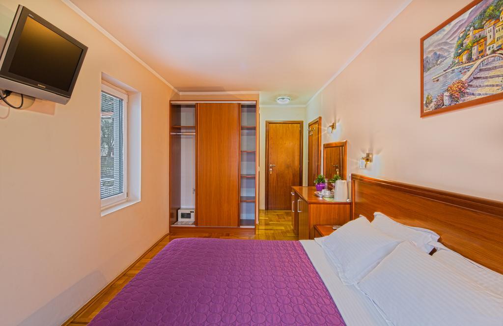 Guest House Harmonia 부드바 외부 사진